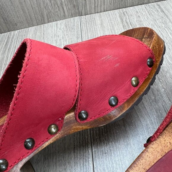 Bongo Wooden Platform Clog Sandal Size 9 Slip On Block Heel Open Toe Leather Red - Picture 9 of 12